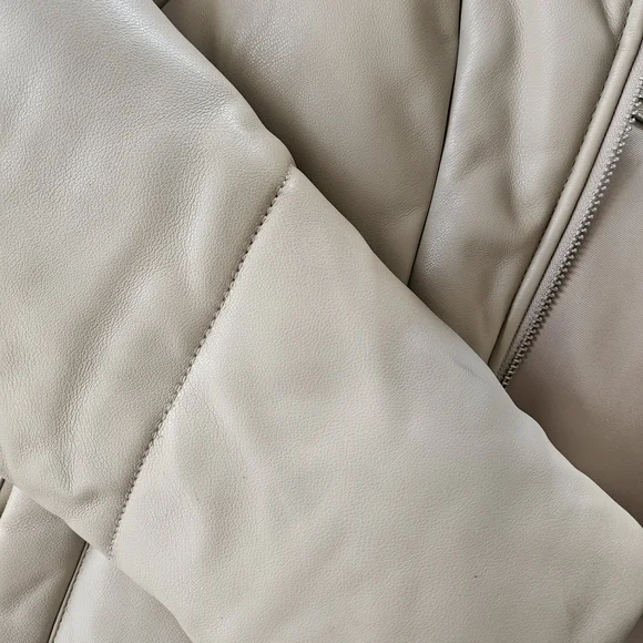 Abercrombie & Fitch Puffer Jacket - Picture 4 of 4